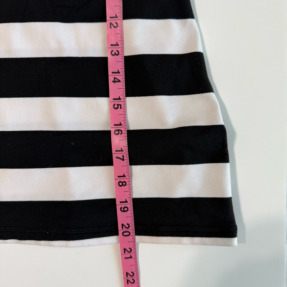 Lululemon Athletica Black and White Tank Top Size 4 - Picture 8 of 8